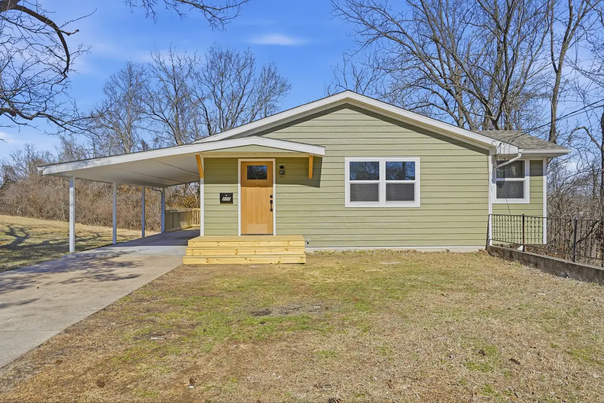 900 Indiana Ave, Jefferson City, MO 65109 - #1