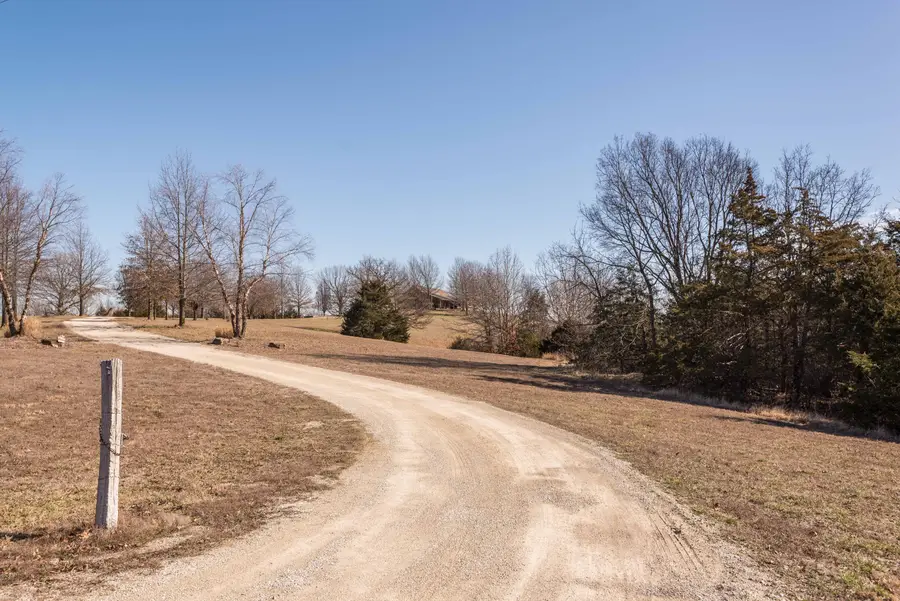 90 Sheltie Ln, Westphalia, MO 65085 - #2
