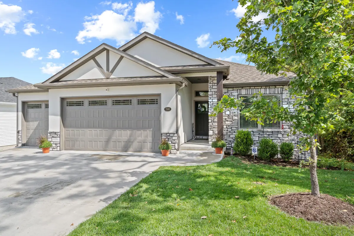 7590 S Nursery Rd, Columbia, MO 65203 - #1