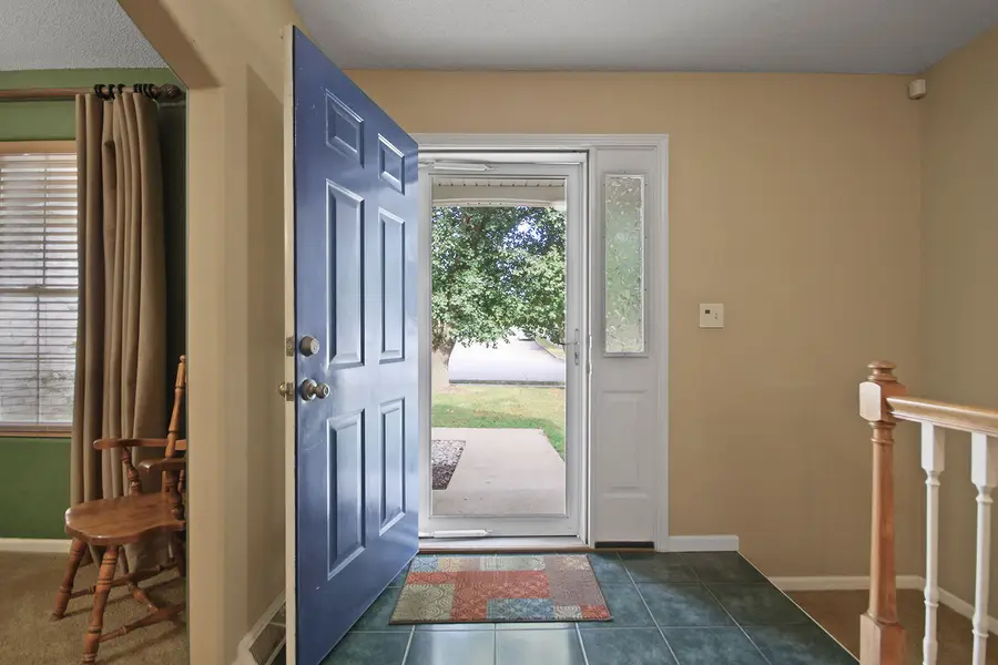 3709 Woods Edge Rd, Columbia, MO 65203 - #3