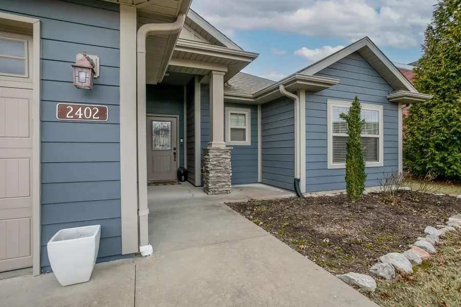 2402 Nottoway Dr, Columbia, MO 65203 - #2