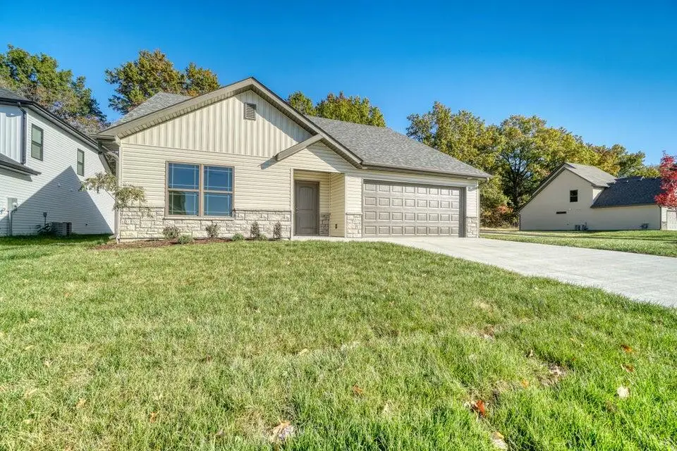 5615 Sandrock Dr, Columbia, MO 65202 - #1