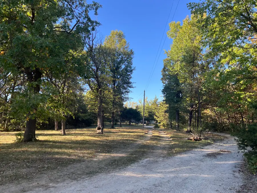 11221 E Bozarth Ln, Columbia, MO 65201 - #3