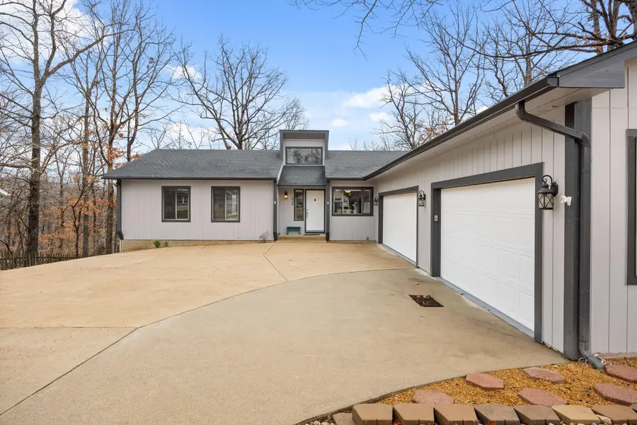 434 Cherokee Rd, Lake Ozark, MO 65049 - #2