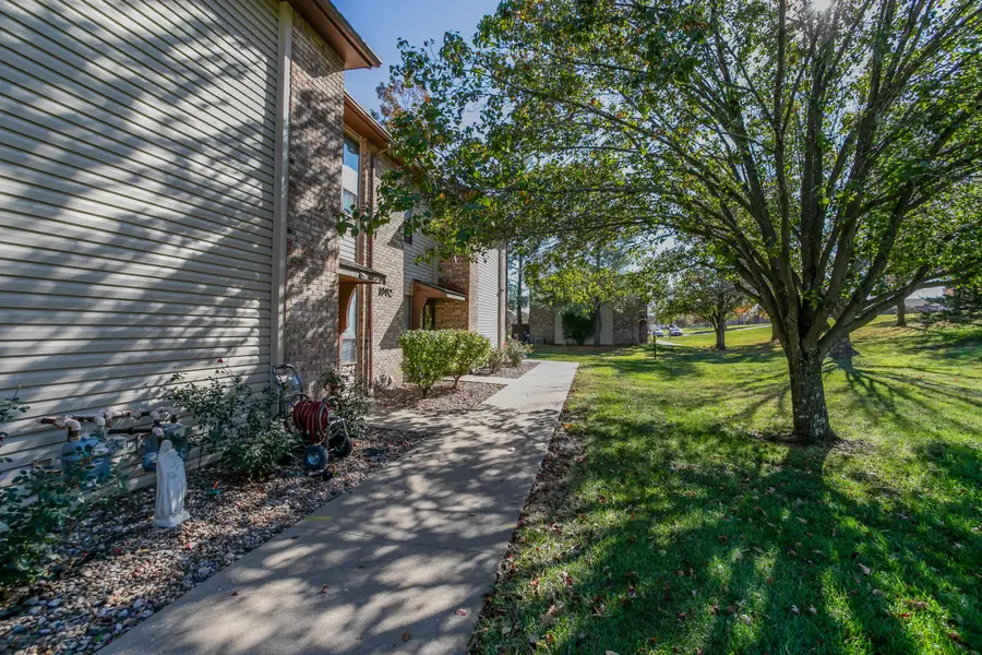 1992 N Waterfront Drive #D, Columbia, MO 65202 - #3