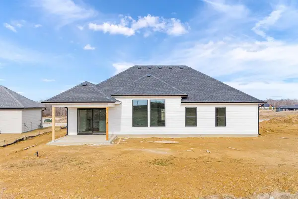 5221 Whisper Dr, COLUMBIA, MO 65203