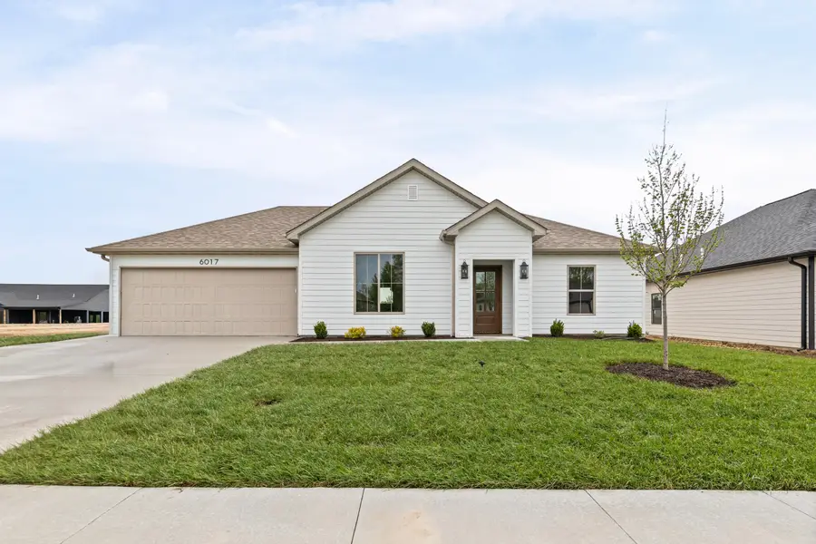 6017 Kestrel Loop St, Columbia, MO 65202 - #2