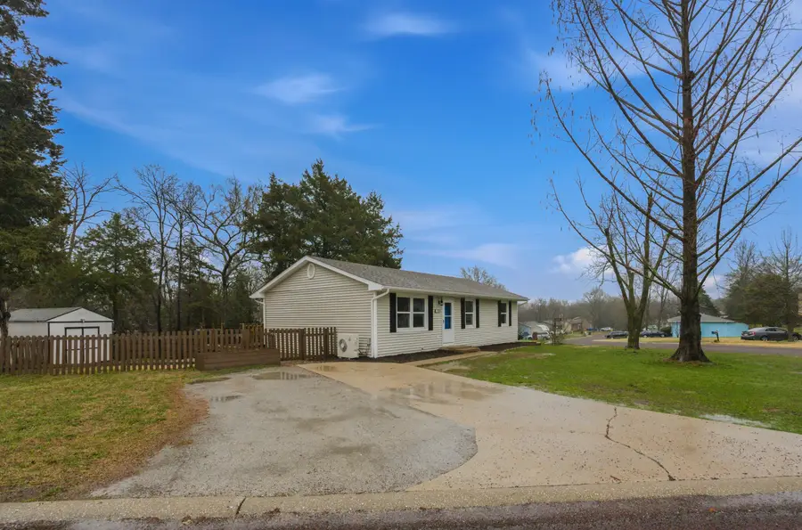 8600 W Trails West Dr, Columbia, MO 65202 - #2