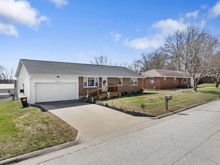 712 Weyland Dr, Boonville, MO 65233 - #3