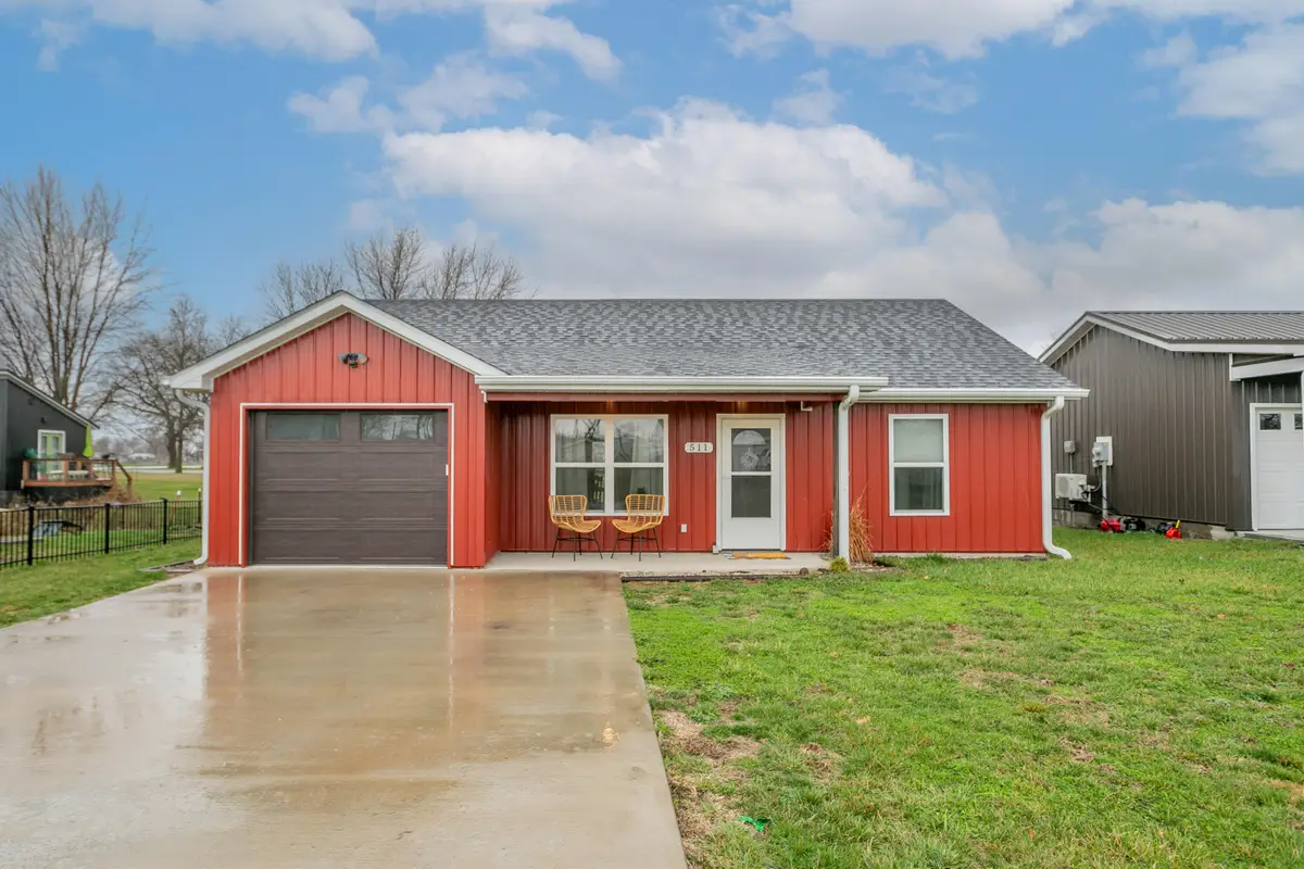 511 E Southgate St, Centralia, MO 65240 - #1
