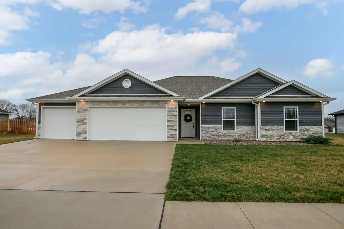 6502 Douglas Pky, Hallsville, MO 65255 - #1