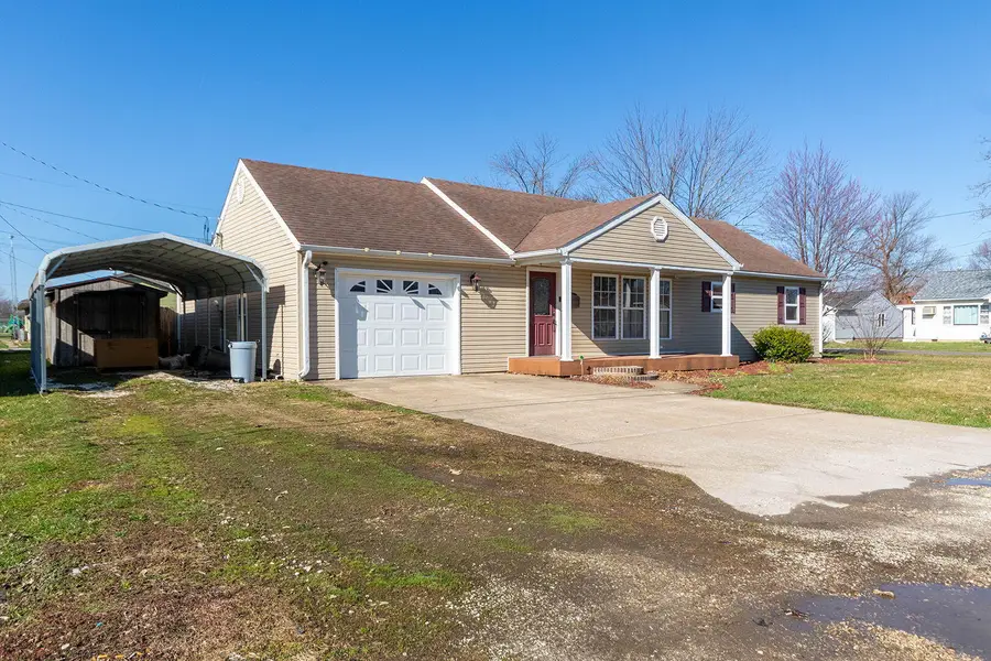 1001 S Monroe St, Vandalia, MO 63382 - #2