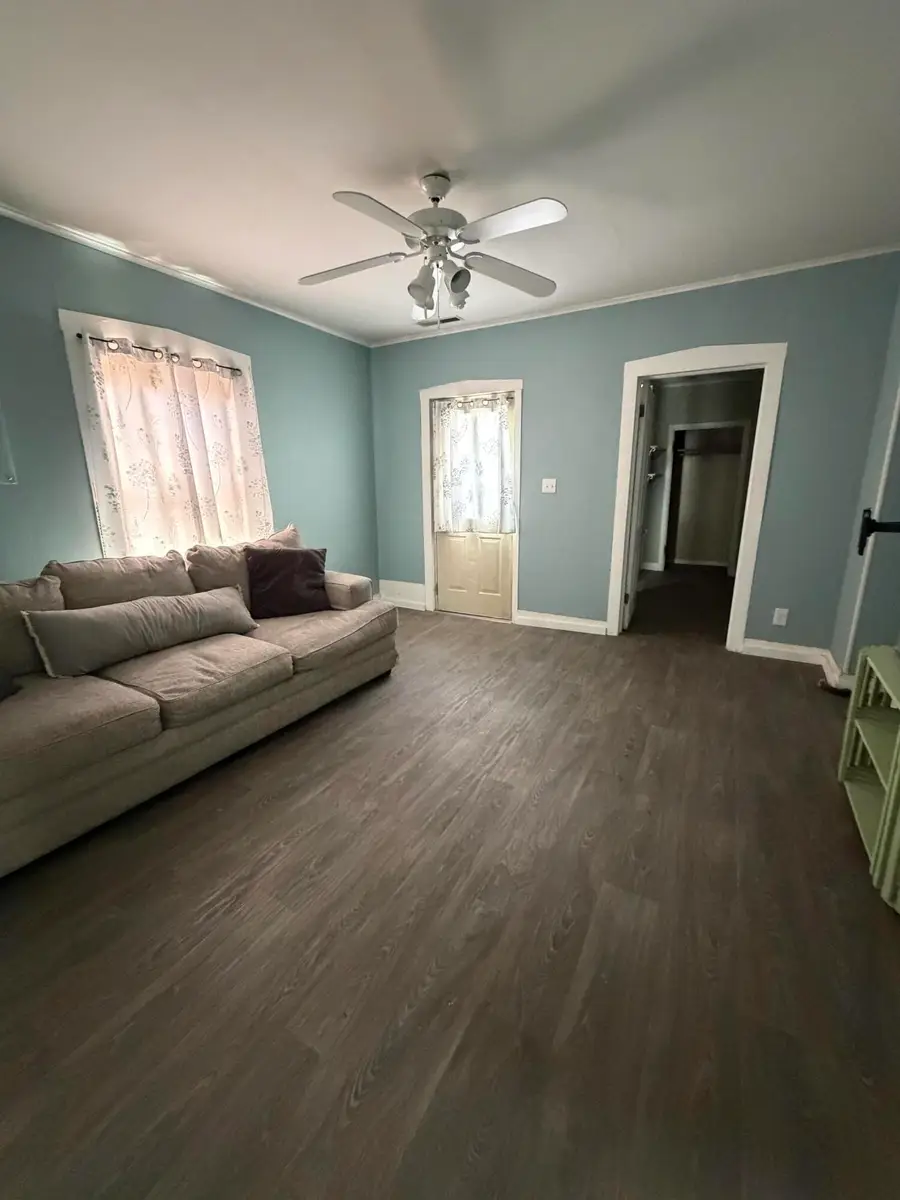 211 S Church St, Fayette, MO 65248 - #2