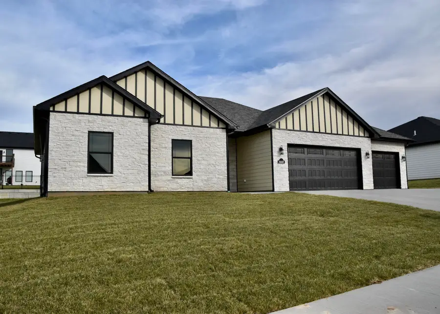 16618 Klinton Dr, Boonville, MO 65233 - #3