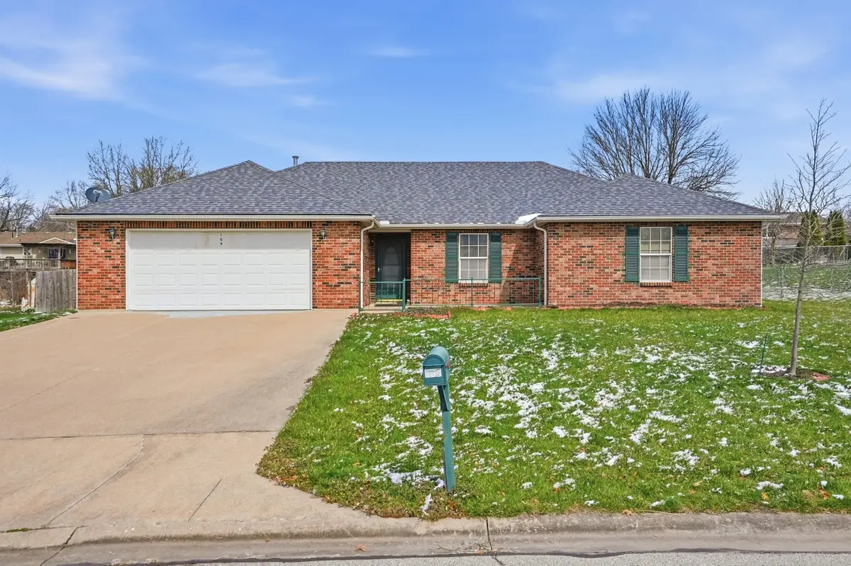 109 Amanda Dr, Ashland, MO 65010 - #1