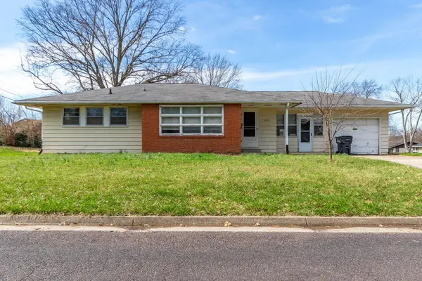 1909 Bear Creek Dr, COLUMBIA, MO 65202