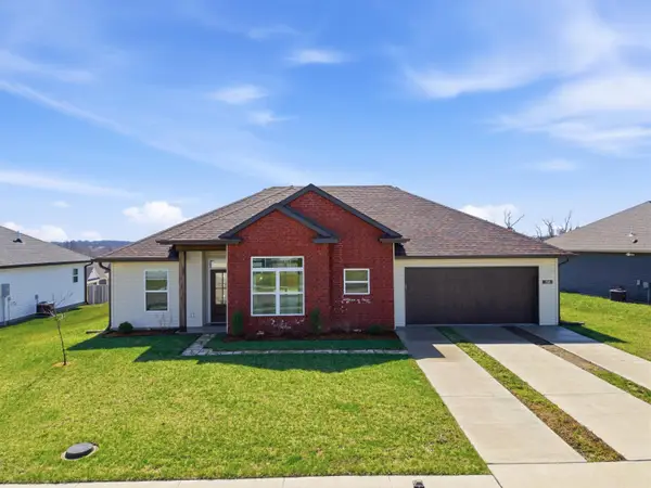 708 Promenade Dr, COLUMBIA, MO 65202