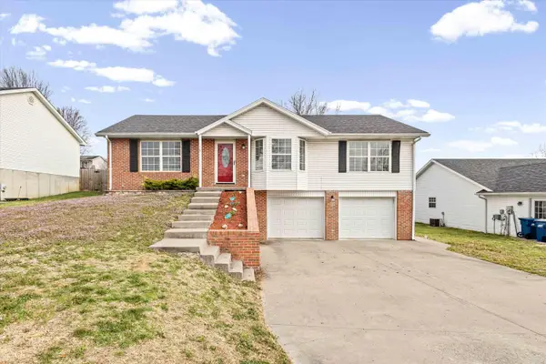 3834 Liverpool Dr, JEFFERSON CITY, MO 65109