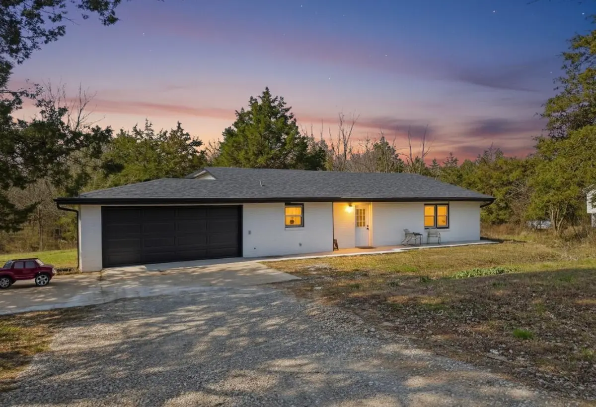 1400 W Trobridge Rd, Columbia, MO 65202 - #1