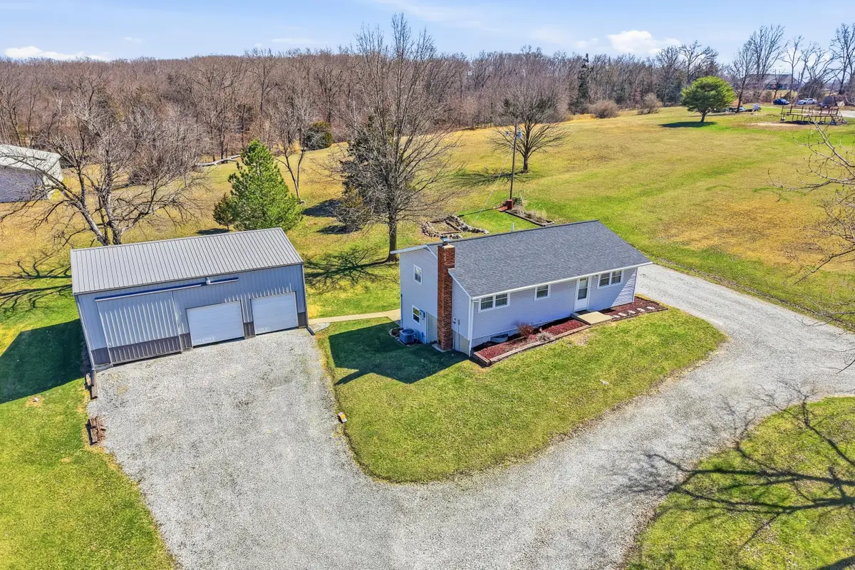 8400 N Phillipe Rd, Hallsville, MO 65255 - #1