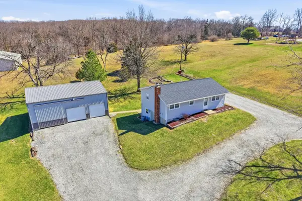 8400 N Phillipe Rd, HALLSVILLE, MO 65255