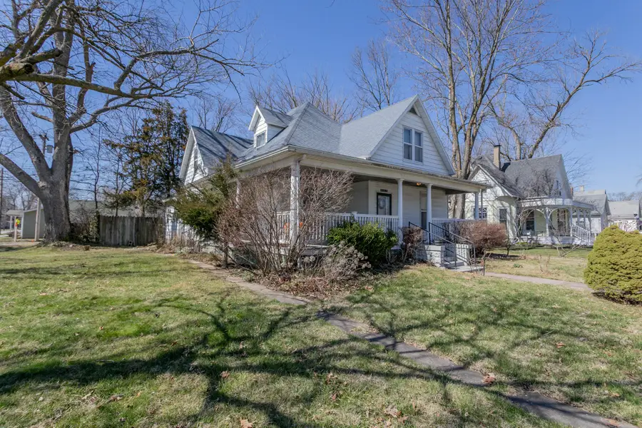 447 S Collier St, Centralia, MO 65240 - #3