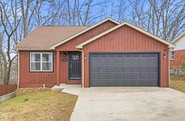 1400 Marbrooke Dr, FULTON, MO 65251