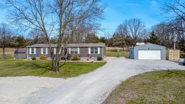3211 W Harper Rd, CLARK, MO 65243
