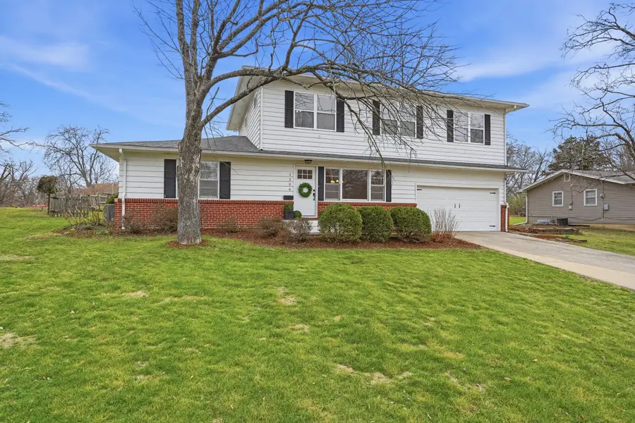 1206 Frances Dr, Columbia, MO 65203 - #2