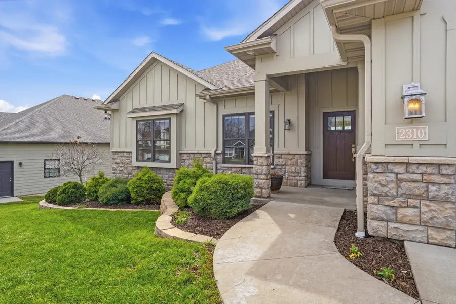 2310 Redmond Ct, Columbia, MO 65203 - #3
