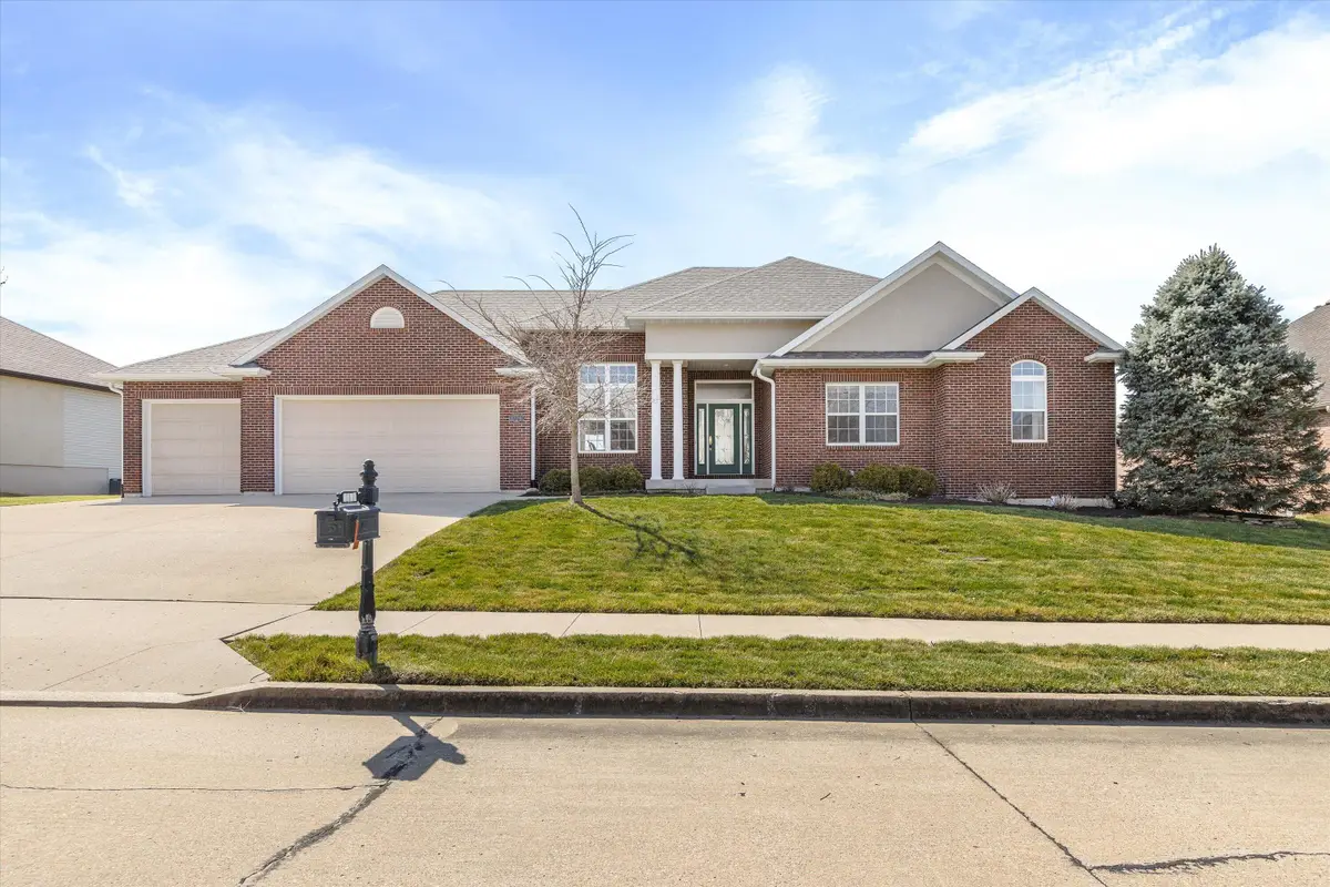 1704 Brookfield Manor, Columbia, MO 65203 - #1