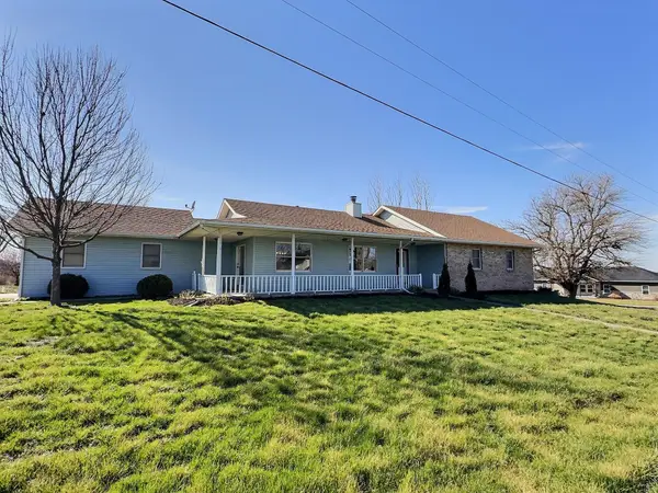 18128 Kathryn Ave, BOONVILLE, MO 65233