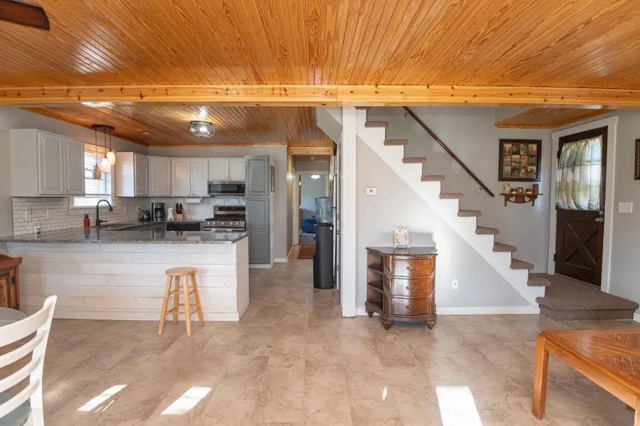 402 S Bland Ave, Belle, MO 65013 - #2