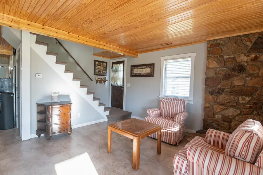 402 S Bland Ave, Belle, MO 65013 - #3