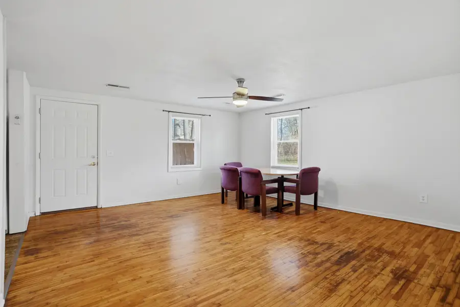 400 Auburn Ln, Columbia, MO 65203 - #2