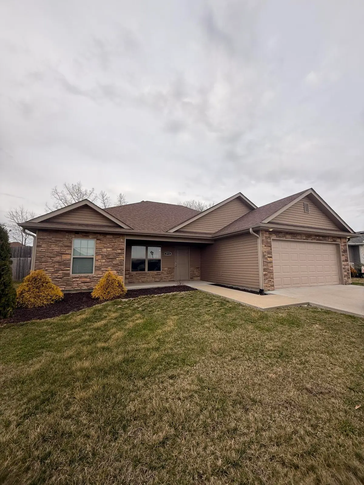 5733 Geyser Blvd, Columbia, MO 65202 - #1