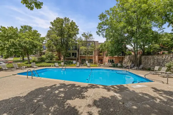 2710 W Rollins Rd #AA-1, COLUMBIA, MO 65203