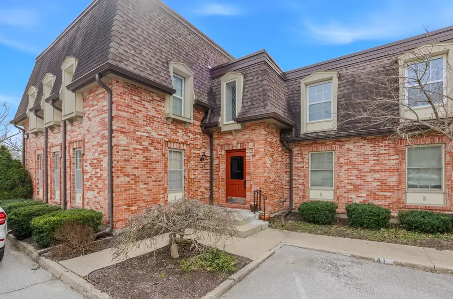 2710 W Rollins Rd #AA-1, Columbia, MO 65203 - #2