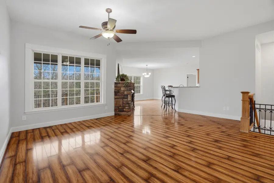 15081 Old No 7, Harrisburg, MO 65256 - #3