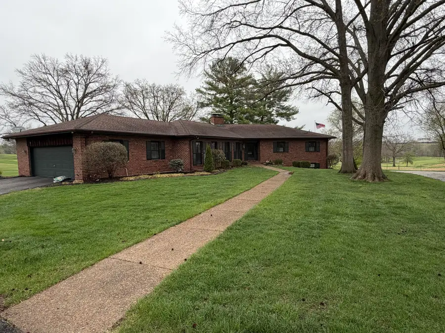 2215 S Country Club Dr, Columbia, MO 65201 - #2