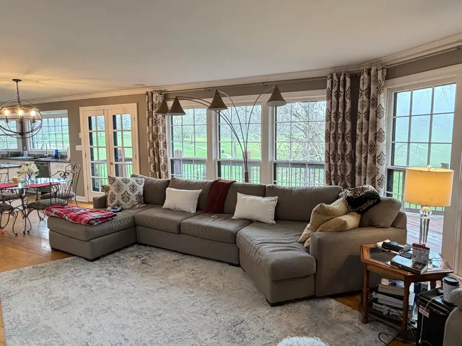 2215 S Country Club Dr, Columbia, MO 65201 - #3