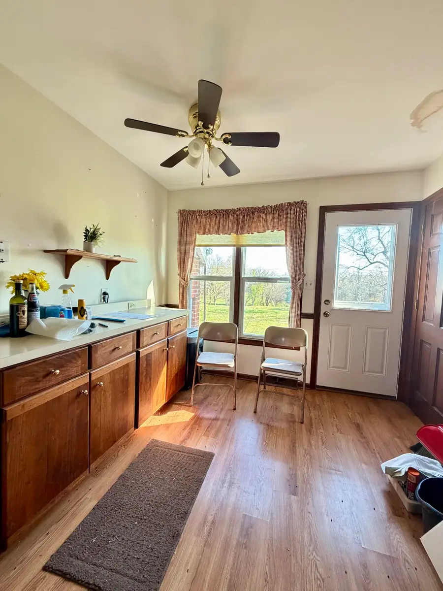 412 Highland Dr, Boonville, MO 65233 - #3