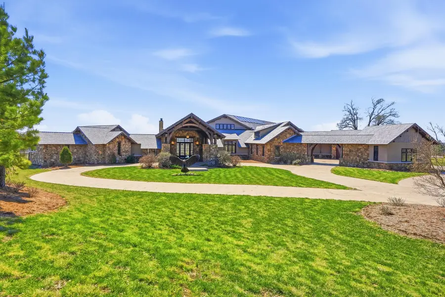 6768 E New Haven Rd, Columbia, MO 65201 - #2