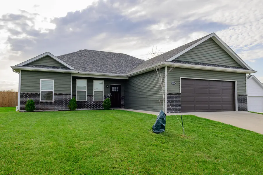 5760 Royal Plum Ct, Columbia, MO 65202 - #2