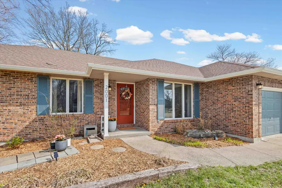2001 S Deerborn Cir, Columbia, MO 65203 - #2