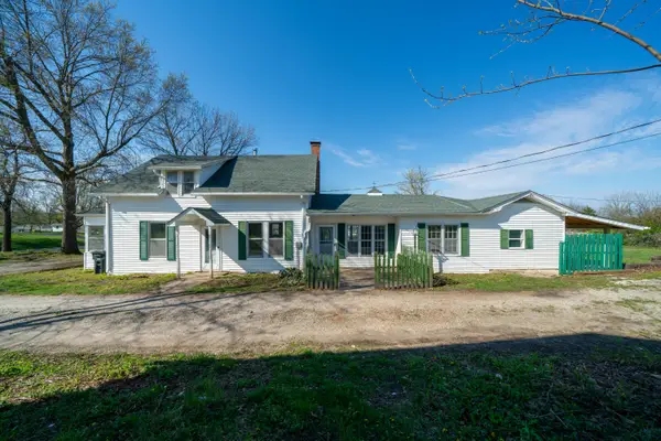 820 Mokane Rd, FULTON, MO 65251