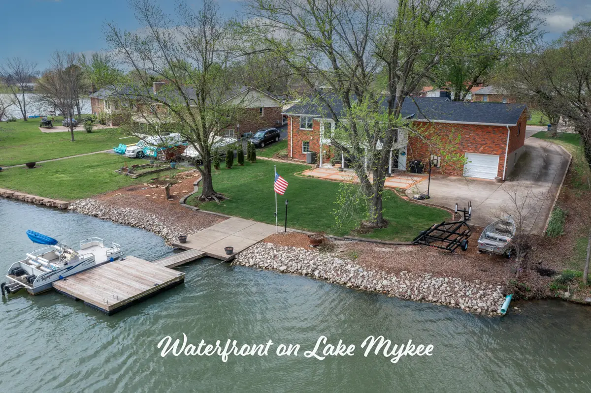 11 N Larand Dr, Holts Summit, MO 65043 - #1