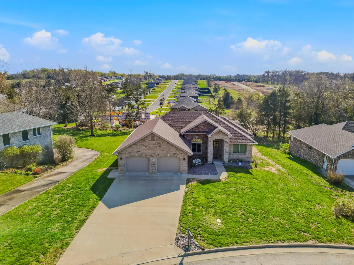 1505 Dry Creek Ct, Jefferson City, MO 65109 - #1