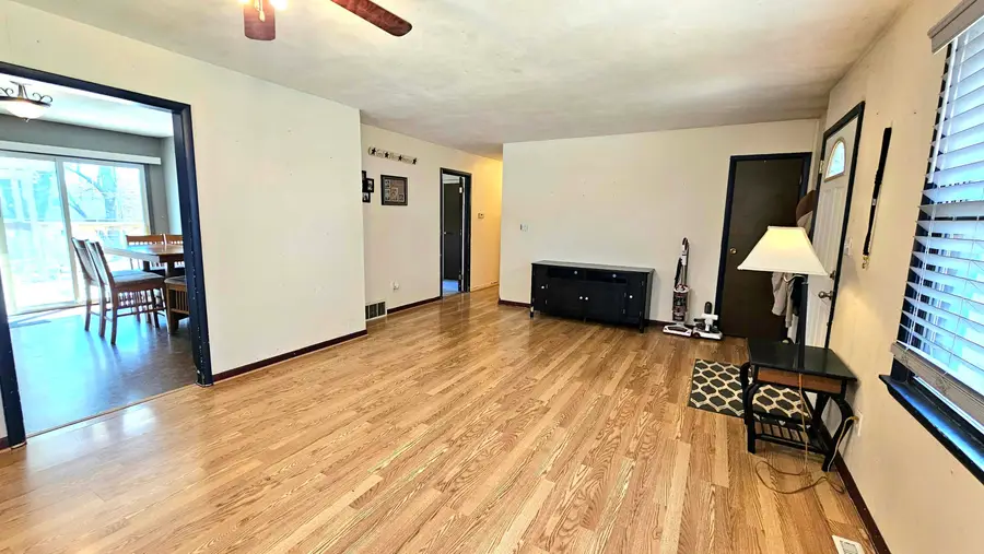 1208 Perry Ln, Fulton, MO 65251 - #2