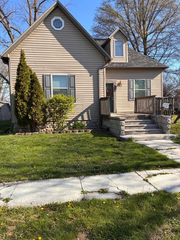 603 E Head St, CENTRALIA, MO 65240